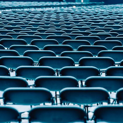 chairs-g2a8e77551_640