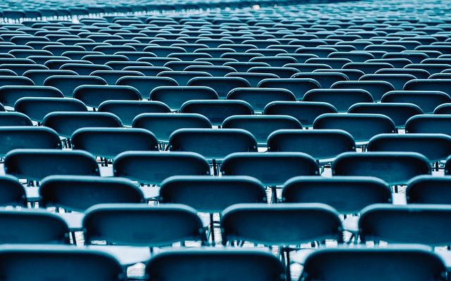 chairs-g2a8e77551_640